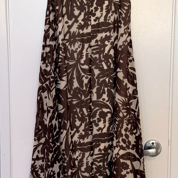 BCBG MAX ARIA 100% Silk Dress Womans SZ 4 V-Neck Maxi Dress Empire Waist Boho - Picture 4 of 16